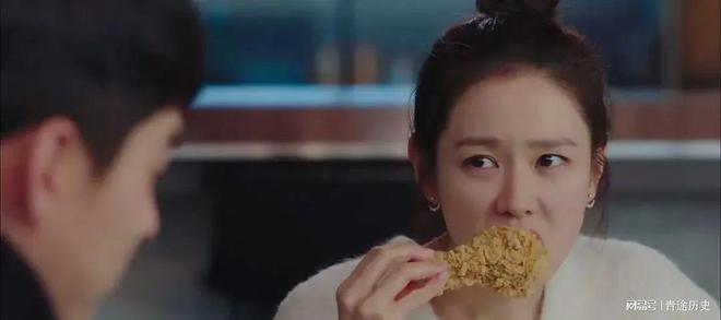 越涨越离谱：韩国炸鸡要彻底凉了？麻将胡了2从国民美食到被集体价格(图5)