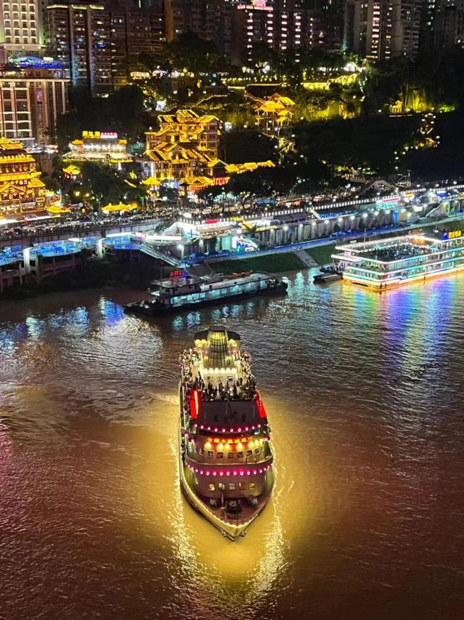 洪崖洞深度体验情侣必去路线与费用全解析PG麻将胡了模拟器重庆4日游：磁器口(图1)